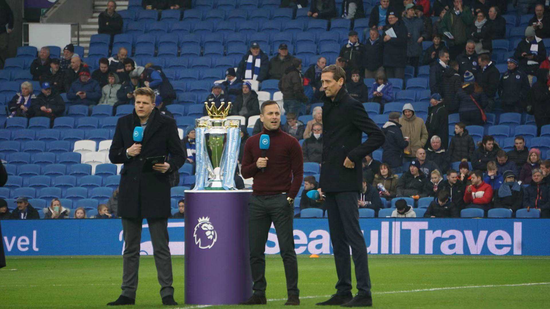 更是以其不 更是以其不